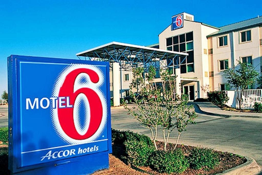Motel 6-Portland, Or - 格雷舍姆 外观 照片