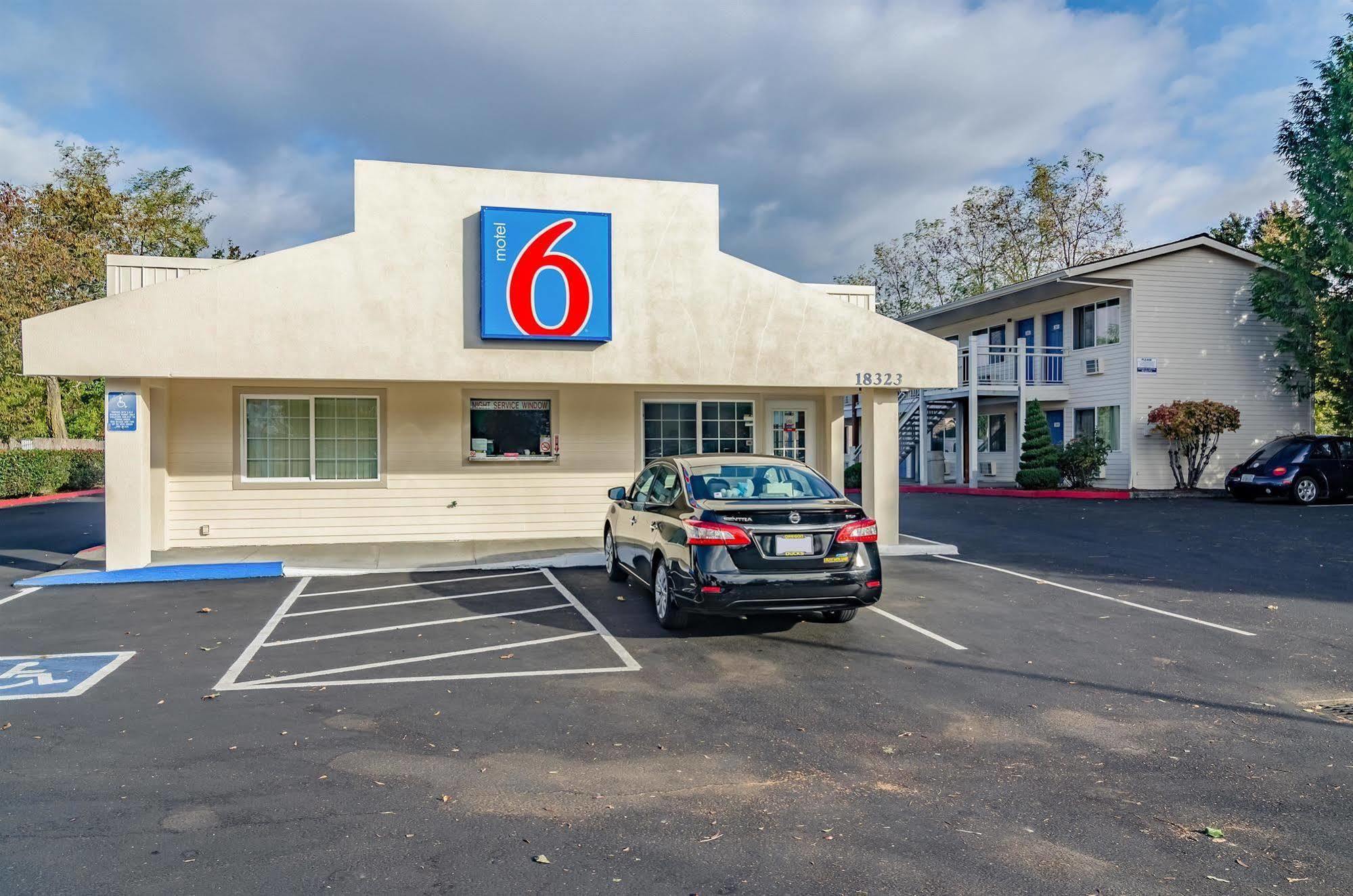 Motel 6-Portland, Or - 格雷舍姆 外观 照片