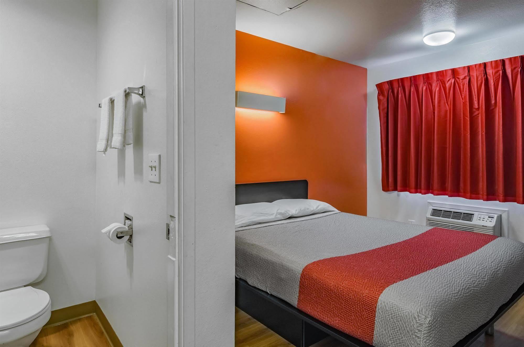 Motel 6-Portland, Or - 格雷舍姆 外观 照片